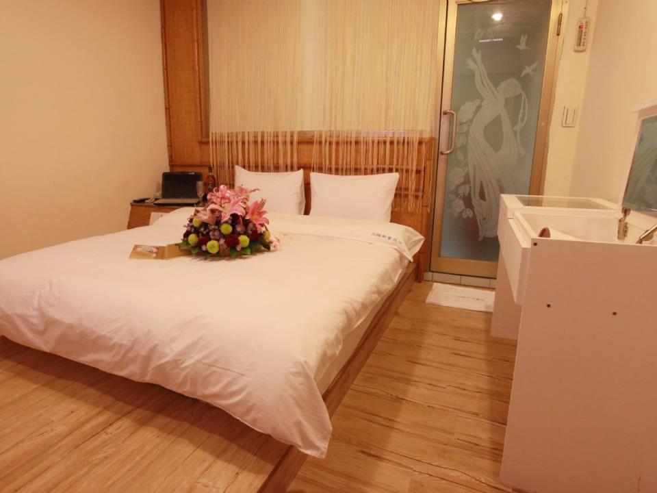 合悅都會商旅 Heyue Hotel Синьчжу Экстерьер фото